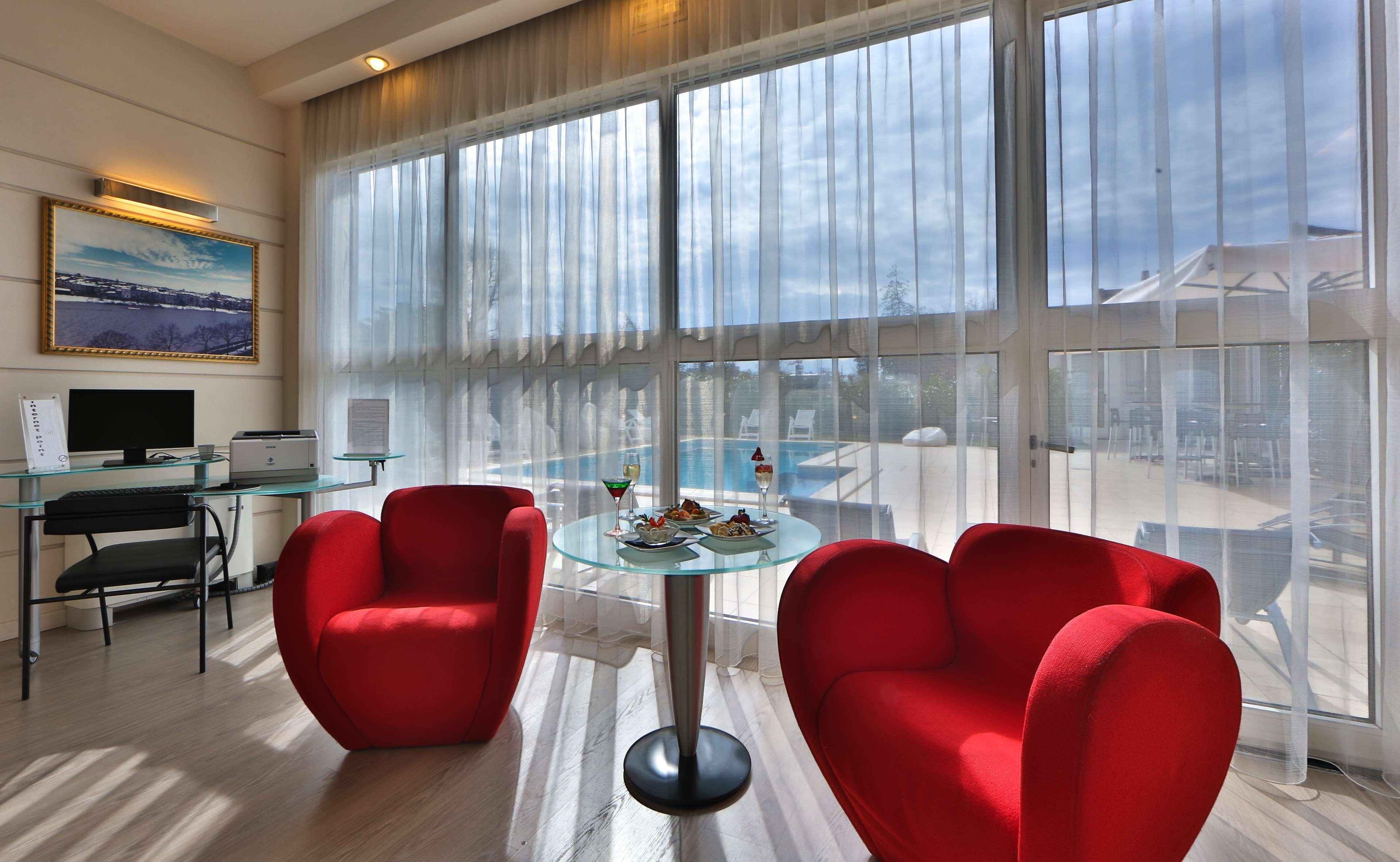 Best Western Plus Hotel Farnese ปาร์มา ภายนอก รูปภาพ