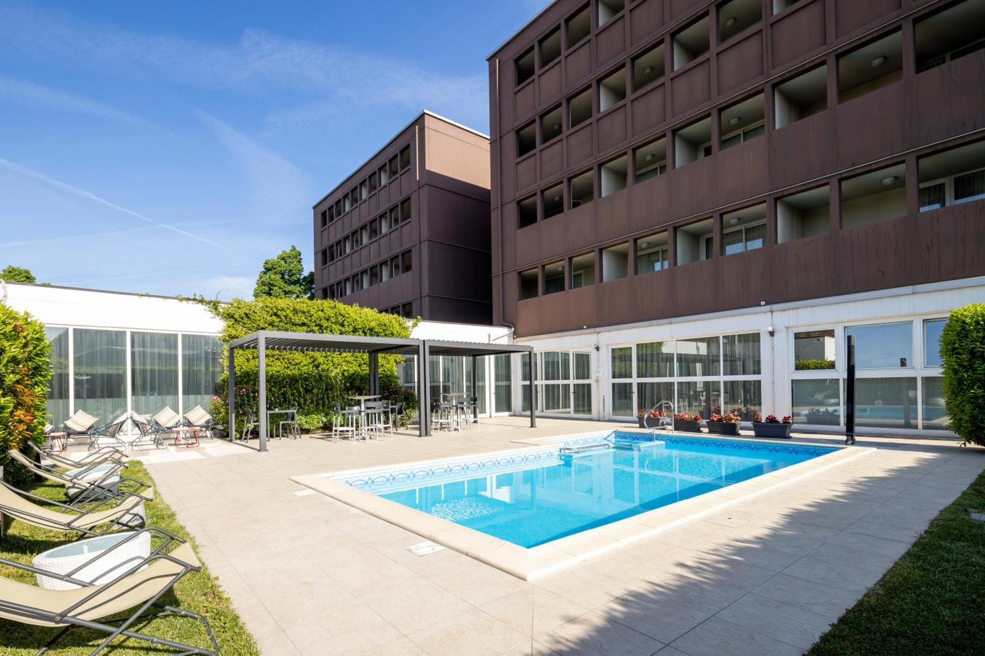 Best Western Plus Hotel Farnese ปาร์มา ภายนอก รูปภาพ